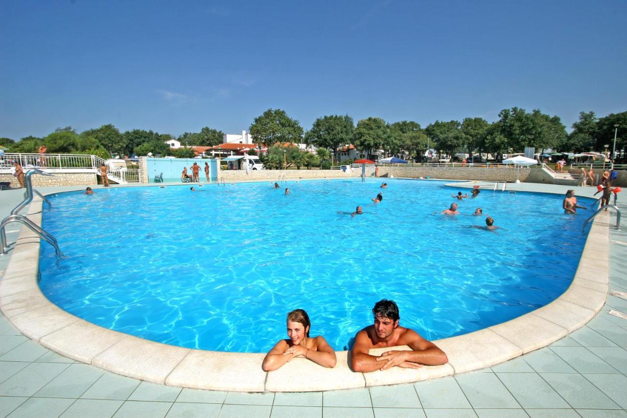 Easyatent Fkk Safari Tent Ulika Naturist - Clothes Free Poreč Exterior foto