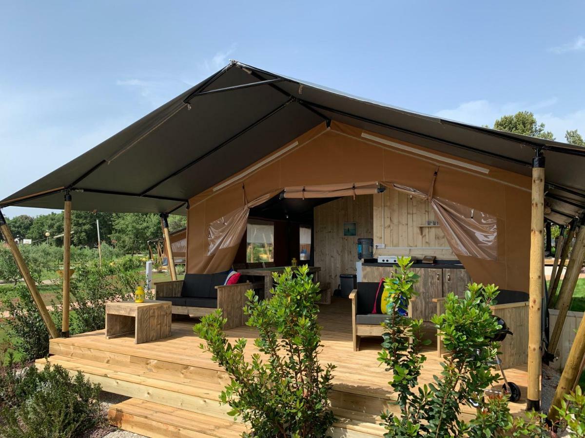 Easyatent Fkk Safari Tent Ulika Naturist - Clothes Free Poreč Exterior foto